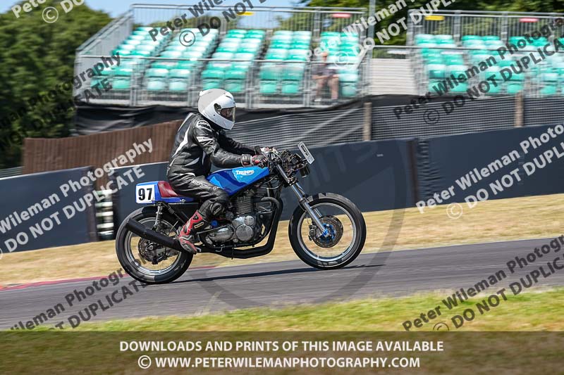 cadwell park;cadwell park photographs;cadwell trackday photographs;enduro digital images;event digital images;eventdigitalimages;peter wileman photography;racing digital images;trackday digital images;trackday photos